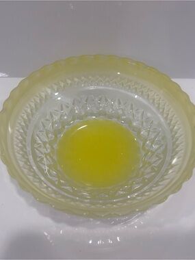 Vintage Pasari Indonesia   Yellow & Clear  Frosted Berry Bowl.